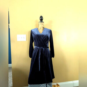 Glamour Velvet dress Long Sleeve Size 8